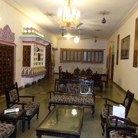 Kurabar Kothi Bed and Breakfast Udaipur Exteriör bild